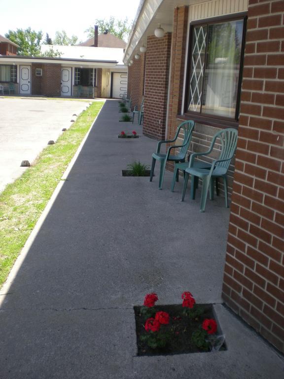 Motel Seigneurie De Vaudreuil Zewnętrze zdjęcie