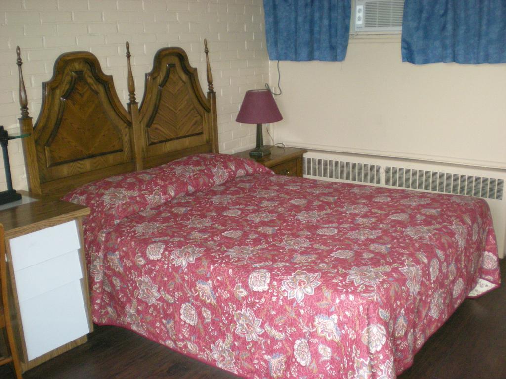 Motel Seigneurie De Vaudreuil Zewnętrze zdjęcie